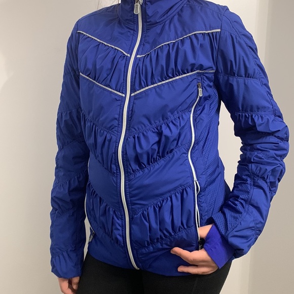 Lululemon Running Jacket - Picture 4 of 9